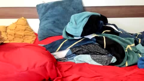 Snapshot of 00ingrid00 chatting on 12/17/24, 08:54 00ingrid00 online show from 12/17/24, 08:54