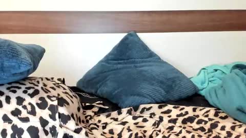 Snapshot of 00ingrid00 chatting on 01/08/25, 08:39 00ingrid00 online show from 01/08/25, 08:39