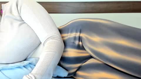 Snapshot of 00ingrid00 chatting on 02/20/25, 12:52 00ingrid00 online show from 02/20/25, 12:52