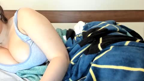 Snapshot of 00ingrid00 chatting on 02/22/25, 03:23 00ingrid00 online show from 02/22/25, 03:23