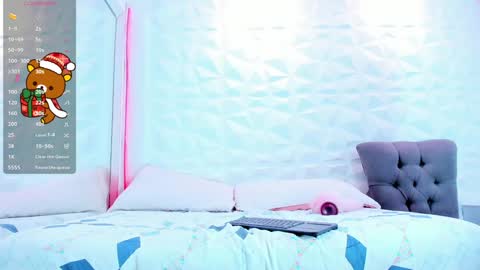 sophie online show from 12/19/24, 04:23