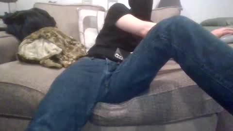 Snapshot of 029719 chatting on 10/25/25, 09:42 Cute boi online show from 10/25/25, 09:42