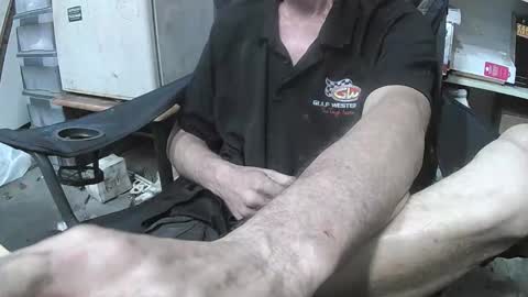 04oldskool online show from 11/24/25, 05:29