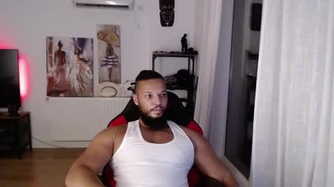 Snapshot of 0_kingsley chatting on 11/08/25, 11:43 Kingsley online show from 11/08/25, 11:43