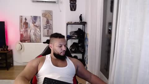 Snapshot of 0_kingsley chatting on 11/19/25, 05:35 Kingsley online show from 11/19/25, 05:35