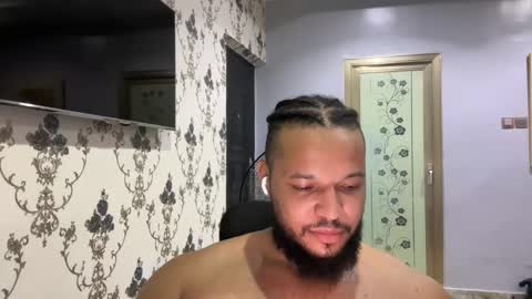 Snapshot of 0_kingsley chatting on 12/14/25, 01:55 Kingsley online show from 12/14/25, 01:55