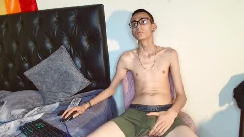 Snapshot of 0_ojacob chatting on 09/27/25, 05:45 0 oJacob online show from 09/27/25, 05:45