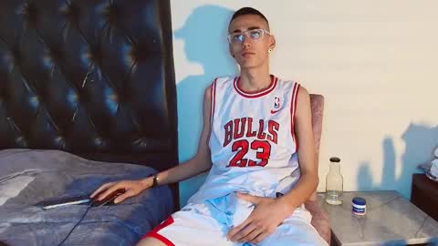 Snapshot of 0_ojacob chatting on 10/05/25, 05:55 0 oJacob online show from 10/05/25, 05:55