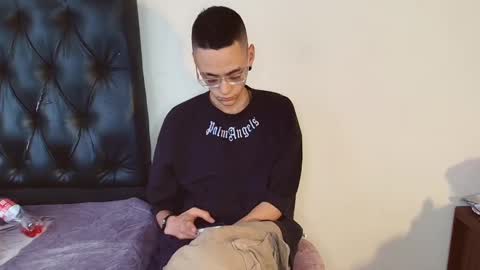 Snapshot of 0_ojacob chatting on 10/06/25, 06:49 0 oJacob online show from 10/06/25, 06:49