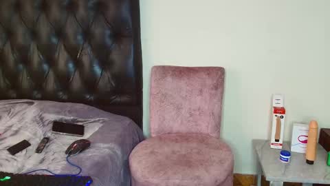 Snapshot of 0_ojacob chatting on 10/07/25, 07:55 0 oJacob online show from 10/07/25, 07:55