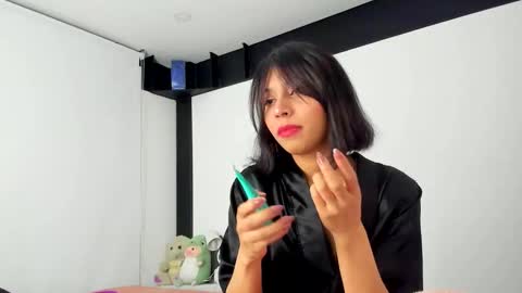 Snapshot of 0amy1 chatting on 11/11/25, 12:54 amy online show from 11/11/25, 12:54