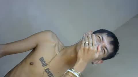 Snapshot of 0cir_asiansatisfy chatting on 12/10/24, 01:00 RICK online show from 12/10/24, 01:00