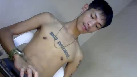 Snapshot of 0cir_asiansatisfy chatting on 12/17/24, 06:35 RICK online show from 12/17/24, 06:35
