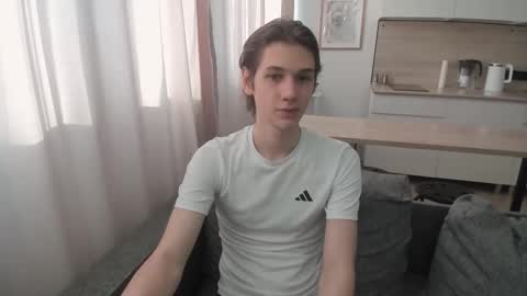 Snapshot of 0verlandd chatting on 09/17/25, 09:55 Adam online show from 09/17/25, 09:55