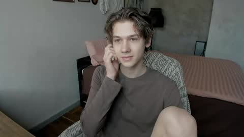 Snapshot of 0verlandd chatting on 04/25/26, 06:27 Adam online show from 04/25/26, 06:27