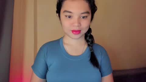 Snapshot of 0wwlo0k chatting on 11/16/25, 05:13 0wwlo0k online show from 11/16/25, 05:13