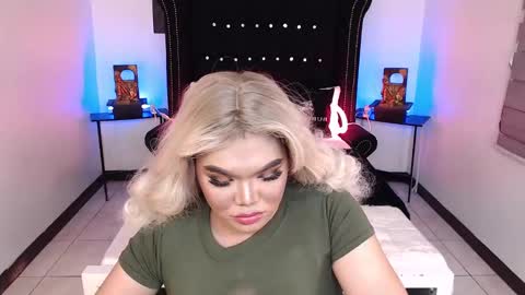 Snapshot of 10incheskinkynastytrans chatting on 12/14/24, 09:45 Sasha Banks online show from 12/14/24, 09:45