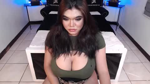 Snapshot of 10incheskinkynastytrans chatting on 01/10/25, 04:54 Sasha Banks online show from 01/10/25, 04:54