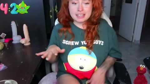 111lucygrim111 online show from 12/24/24, 01:27