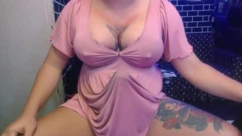 Snapshot of 11inchmonstercock4u chatting on 01/07/26, 01:41 i am trixie im Your Selfsucking Mistress online show from 01/07/26, 01:41