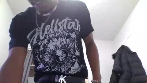 Snapshot of 11innnchbbcc chatting on 12/03/25, 01:35 Tyreek online show from 12/03/25, 01:35