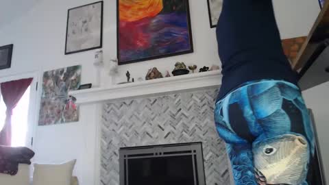Snapshot of 11willowandjohn11 chatting on 01/21/25, 08:32 Aurora Willows online show from 01/21/25, 08:32