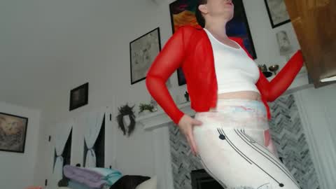 Aurora Willows online show from 11/17/25, 11:49