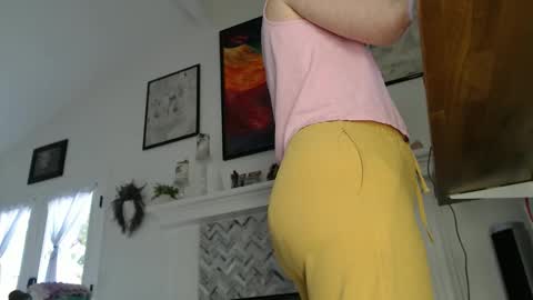 Aurora Willows online show from 12/01/25, 03:39