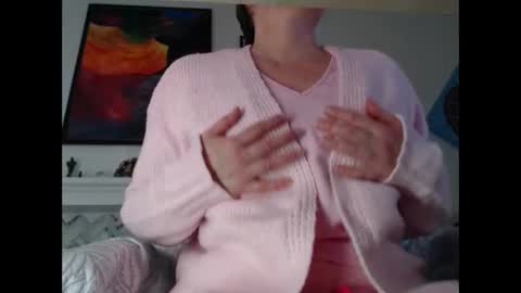 Aurora Willows online show from 02/04/26, 11:09