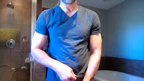 Snapshot of 123h0rny chatting on 02/14/26, 05:53 123h0rny online show from 02/14/26, 05:53