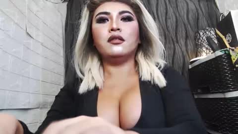 Snapshot of 12inchsexyanacodats chatting on 10/11/25, 01:27 sexy kia online show from 10/11/25, 01:27