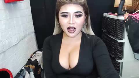 Snapshot of 12inchsexyanacodats chatting on 11/07/25, 02:00 sexy kia online show from 11/07/25, 02:00