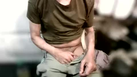 Snapshot of 1511russell chatting on 02/11/26, 03:28 1511russell online show from 02/11/26, 03:28