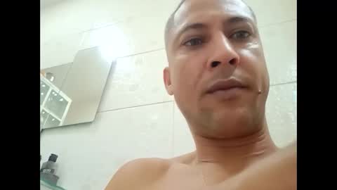 Snapshot of 155decuzinho chatting on 12/18/25, 04:57 155decuzinho online show from 12/18/25, 04:57