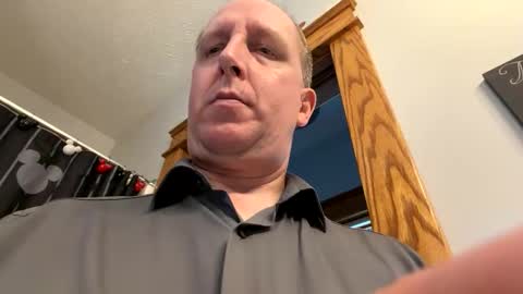 Snapshot of 16510 chatting on 10/29/25, 06:42 16510 online show from 10/29/25, 06:42