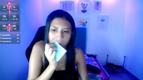 Snapshot of 18_alina chatting on 12/28/24, 01:50 Alina online show from 12/28/24, 01:50