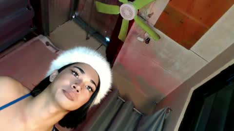 Snapshot of 18_nicole chatting on 03/06/25, 12:10 barbie online show from 03/06/25, 12:10