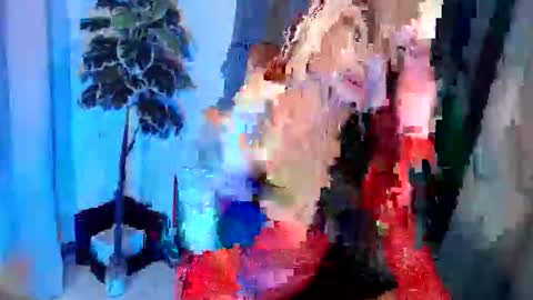Snapshot of 18_nicole chatting on 04/25/26, 05:32 barbie online show from 04/25/26, 05:32