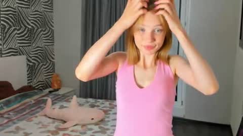 Kira online show from 07/20/26, 07:38