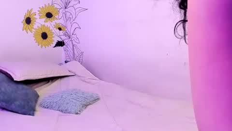 Snapshot of 19adam98 chatting on 09/16/25, 11:28 Adam and Venus online show from 09/16/25, 11:28