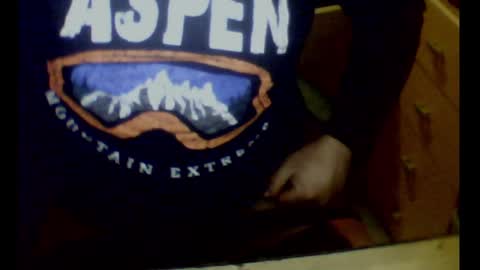 19feetlover903 online show from 03/12/25, 07:06