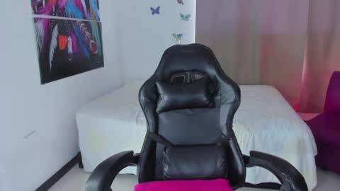 stef read my description online show from 02/28/26, 04:08