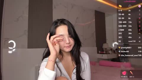 Snapshot of 1_love_8 chatting on 02/20/25, 11:21 Rose Nude only In Prvt online show from 02/20/25, 11:21