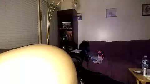Snapshot of 1_sexyy_di chatting on 02/23/25, 02:51 420- online show from 02/23/25, 02:51