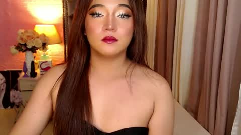 Snapshot of 1bestlover chatting on 12/30/24, 07:26 Ekang online show from 12/30/24, 07:26