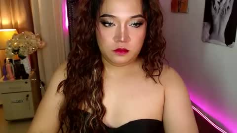 Snapshot of 1bestlover chatting on 10/08/25, 07:33 Ekang online show from 10/08/25, 07:33