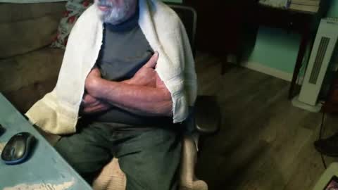 Snapshot of 1handyanddee chatting on 02/07/26, 12:25 1handyanddee online show from 02/07/26, 12:25