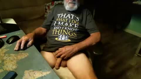 Snapshot of 1handyanddee chatting on 03/15/26, 12:49 1handyanddee online show from 03/15/26, 12:49