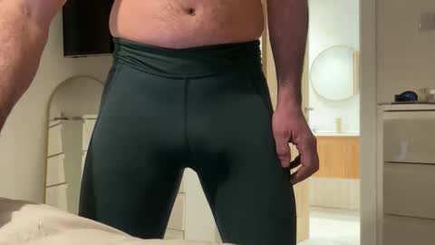 1hornyguywithbigcock online show from 02/22/26, 05:33