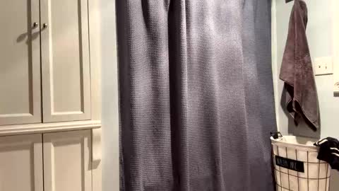 Snapshot of 1hunglo412 chatting on 09/30/25, 02:16 1hunglo412 online show from 09/30/25, 02:16